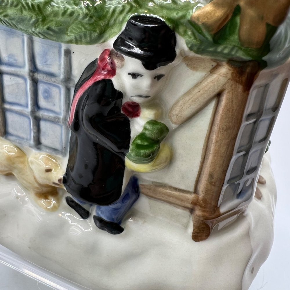 Fitz & Floyd a Dickens Christmas Candy Box & Lid FF Porcelain 1988 - Picture 7 of 11